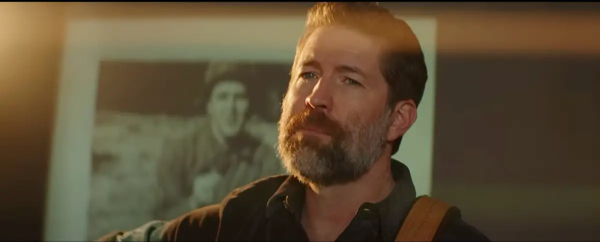 Josh Turner Honors His Veteran Grandfather With 'Unsung Hero' [WATCH]
