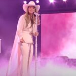 Lainey Wilson Performs 'Somewhere Over Laredo,' Announces 'Whirlwind Deluxe' [WATCH]