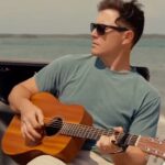 Scotty McCreery To Release 'Bottle Rockets' With Hootie & the Blowfish [WATCH]