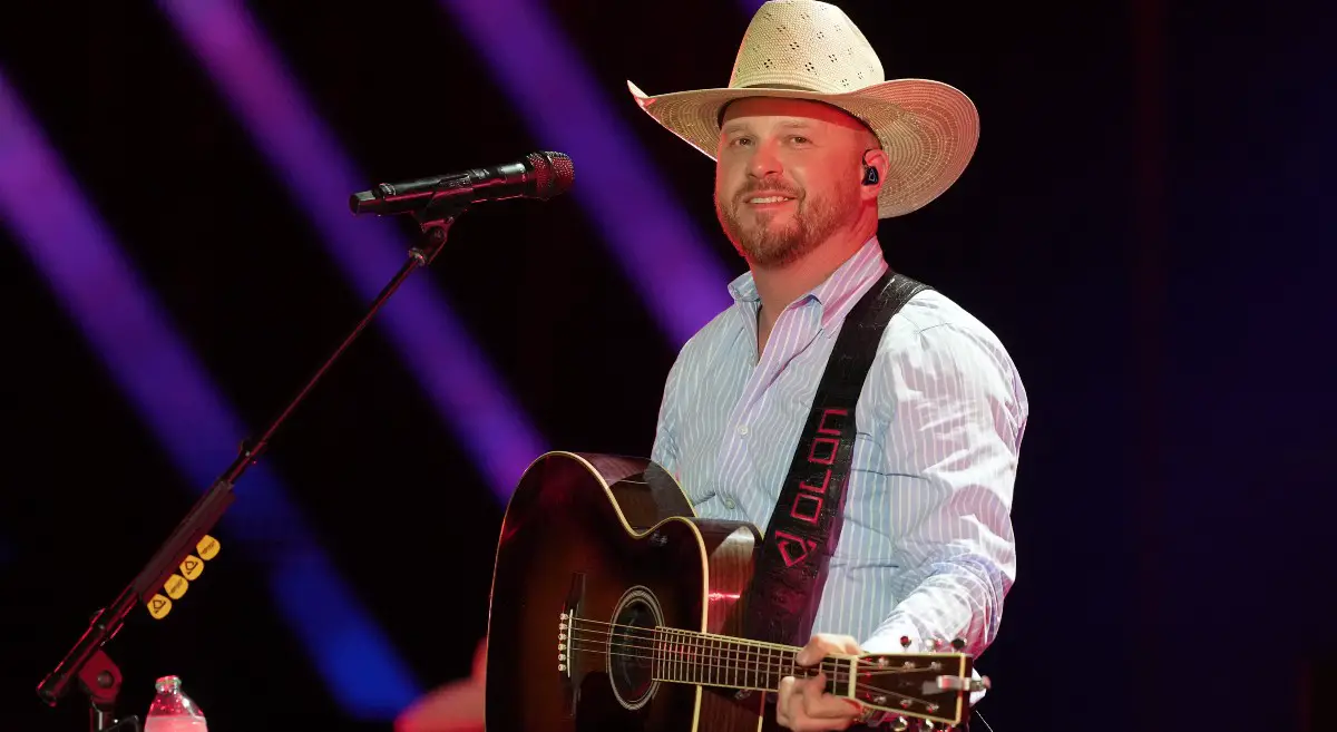 Cody Johnson Recalls Finding Out His Wife Was Pregnant: 'I Was Crying'