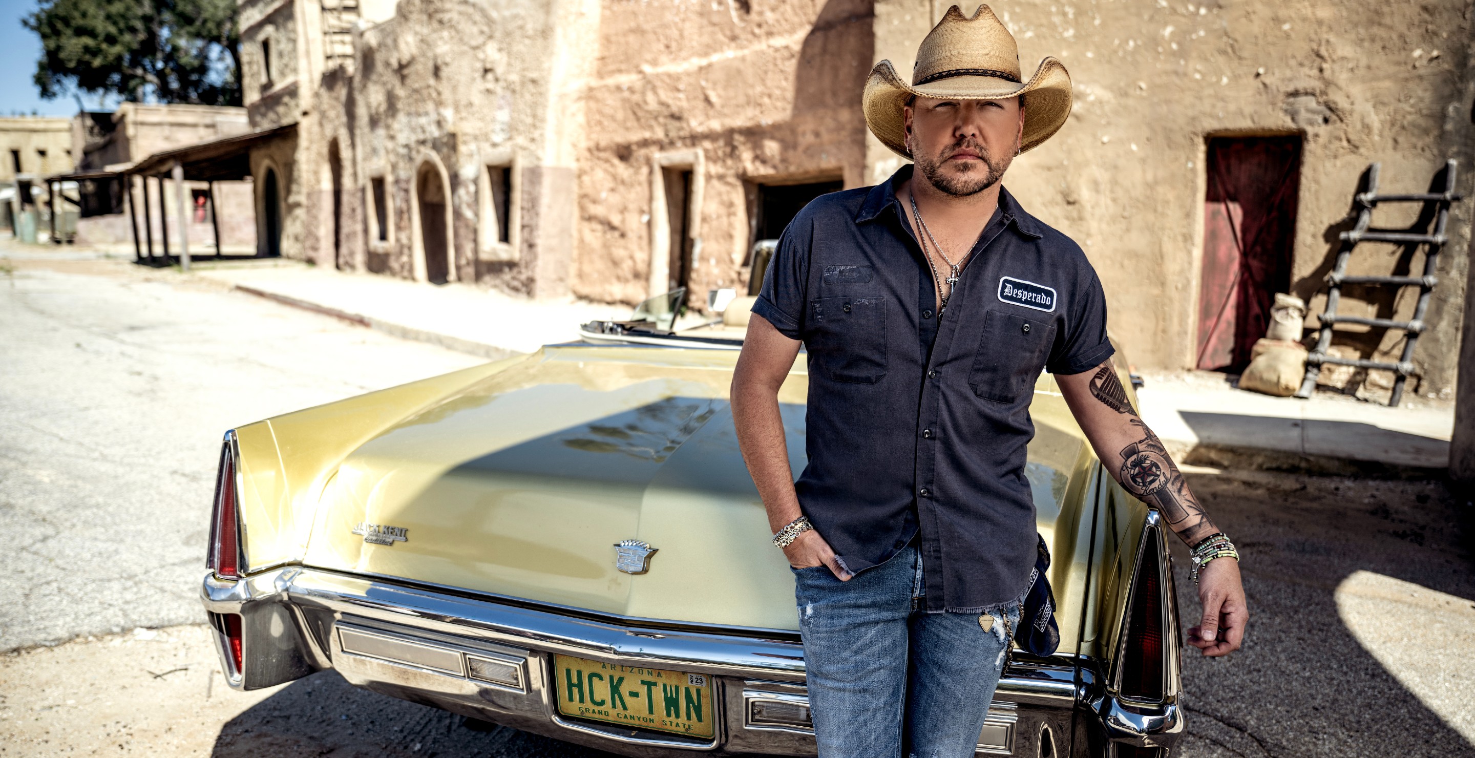 Jason Aldean Celebrates 30th No. 1 Hit With 'Whiskey Drink'