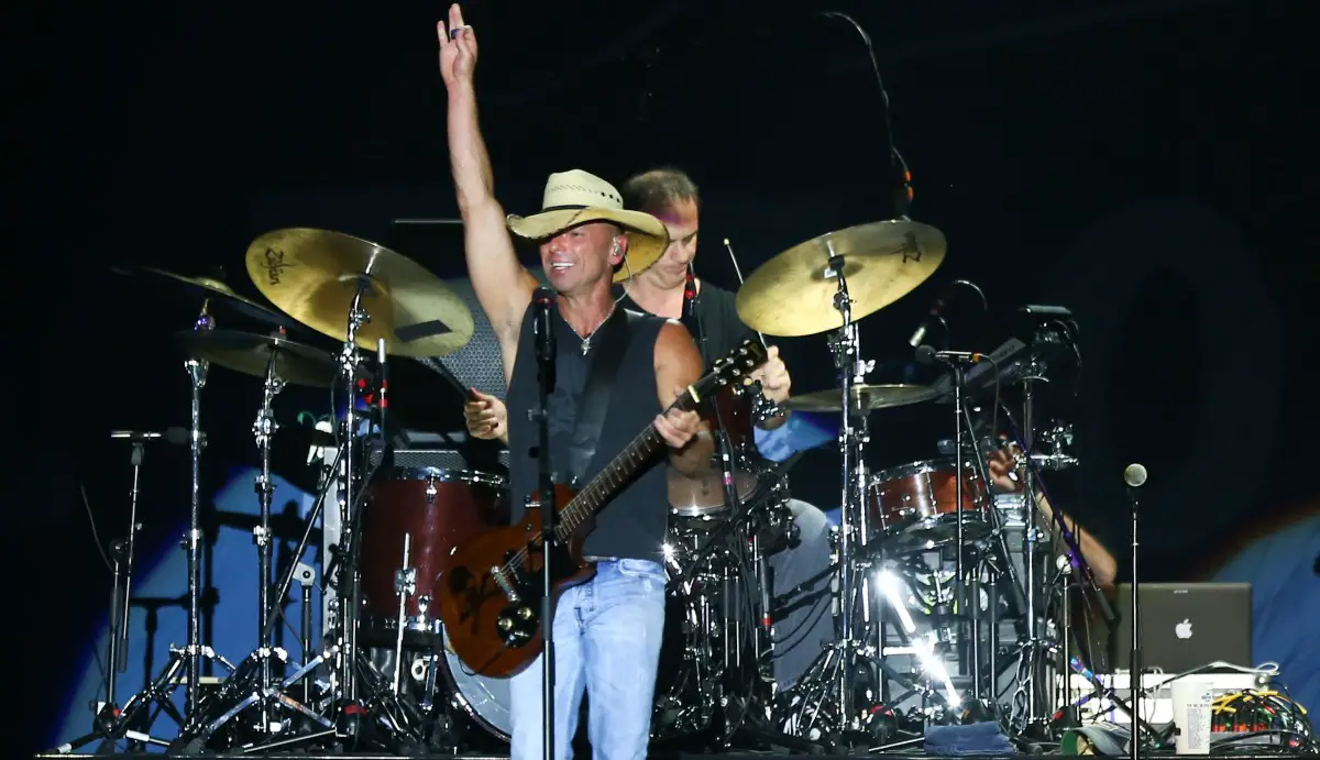 Kenny Chesney Wraps Up Las Veags Residency, Announces Return in 2026