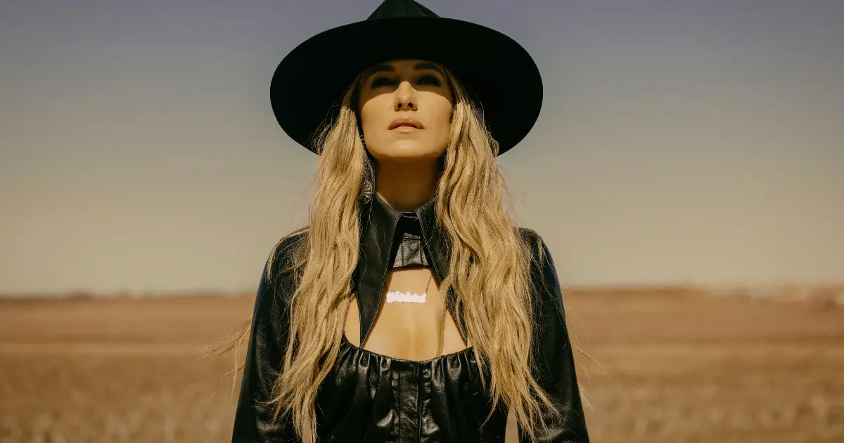Lainey Wilson To Be Honored With 'Tough as Nails' Exhibit At The Country Music Hall of Fame