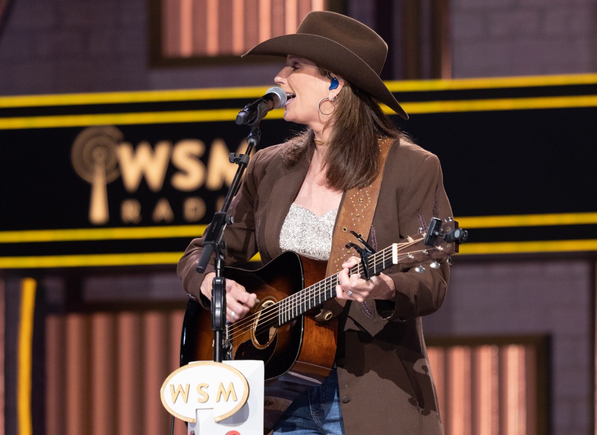 Terri Clark Celebrates 21 Years As a Grand Ole Opry Member