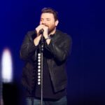Chris Young Captivates Crowd Opening for Brooks & Dunn [WATCH]