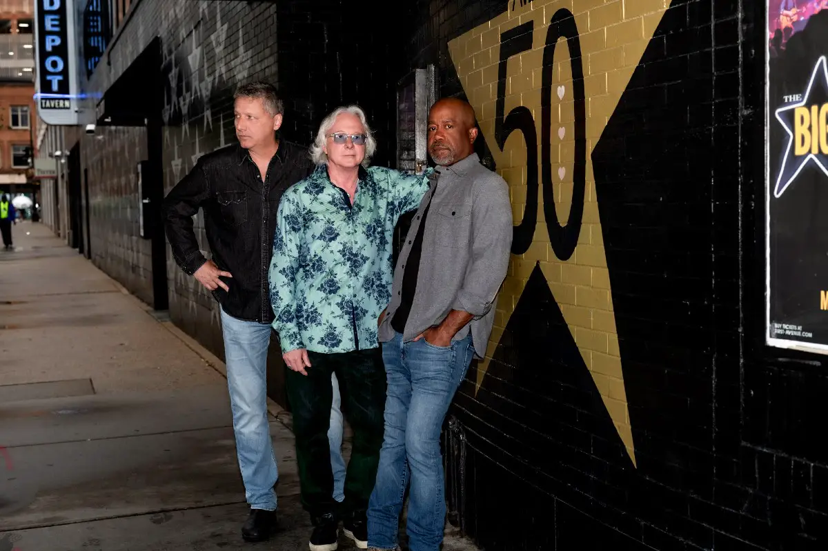 Darius Rucker Returns to Rock Music With New Supergroup, Howl Owl Howl