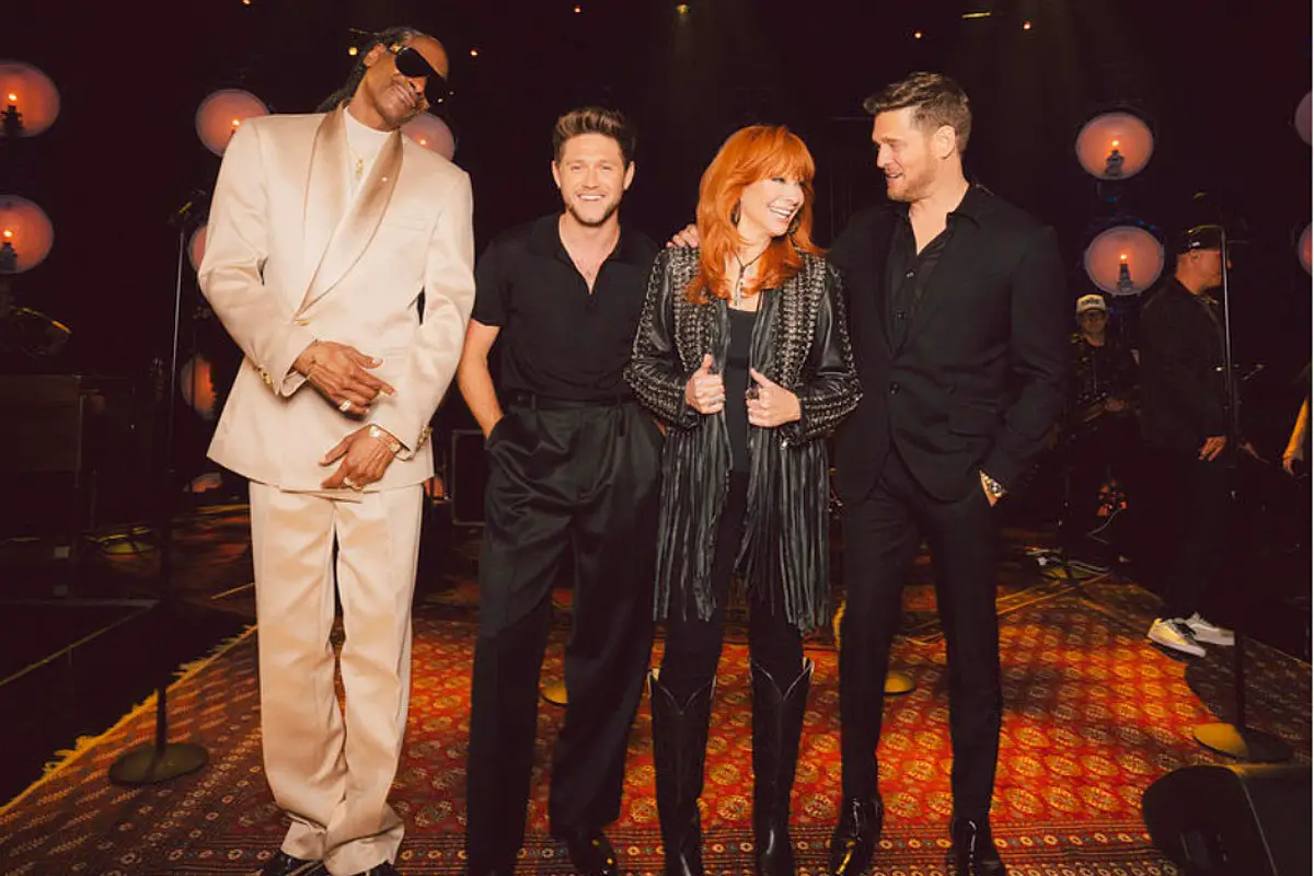 Reba McEntire Joins Fellow Coaches on 'The Voice' to Sing 'The Joker' [WATCH]