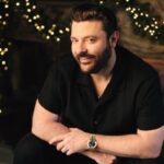 Chris Young Talks Changing Record Labels, Hints At a Christmas Album in 2026