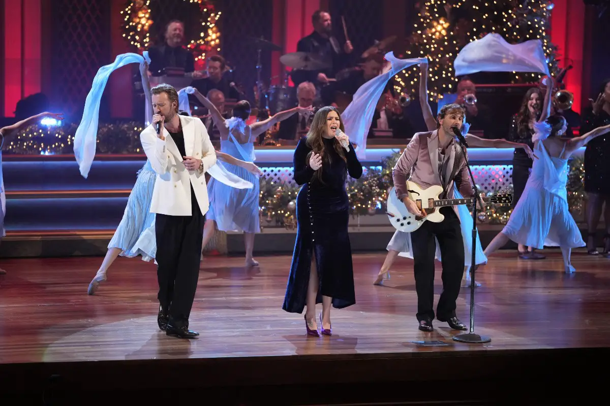 Lady A Performs 'Wouldn't Be Christmas' for 'CMA Country Christmas' [WATCH]