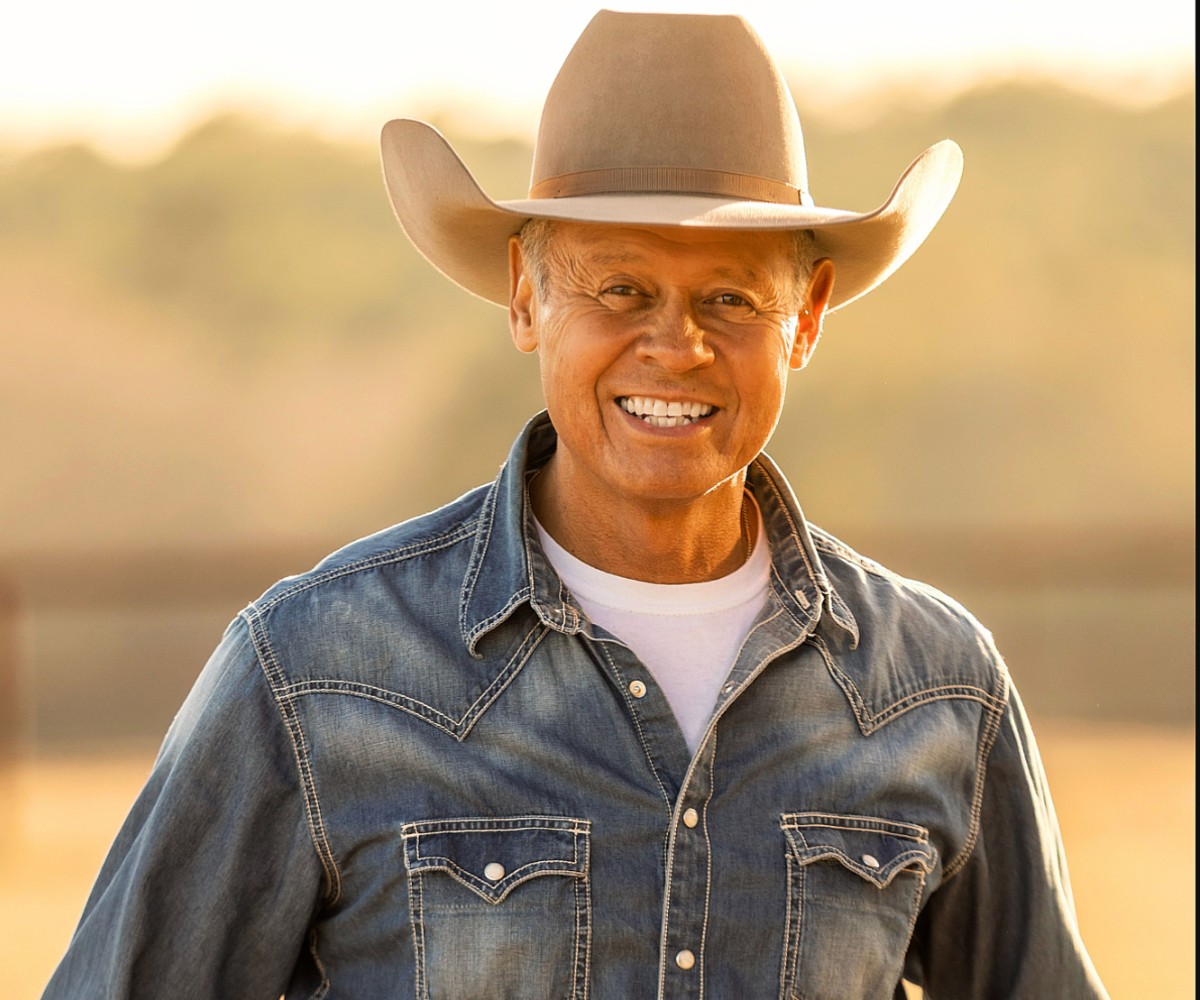 Neal McCoy Celebrates 10 Years of Daily Reciting of Pledge of Allegiance on Facebook [EXCLUSIVE]