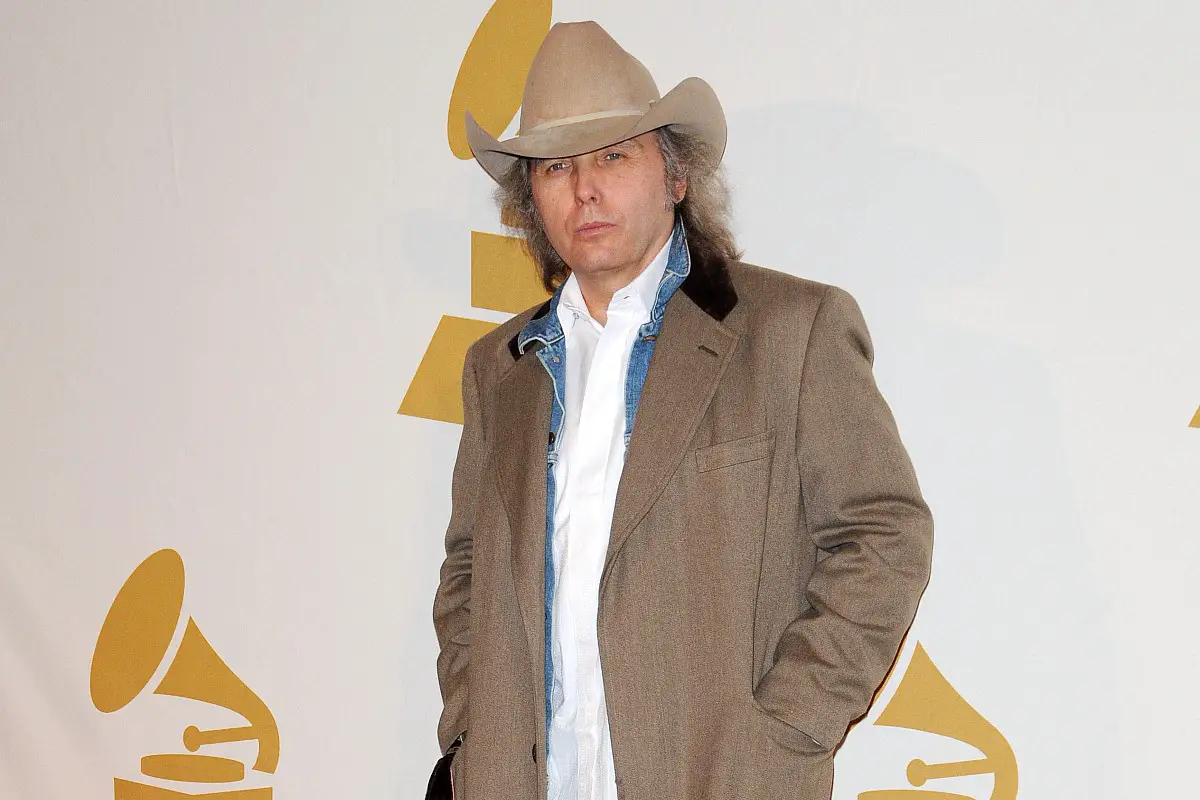 Dwight Yoakam Speaks Out After Harrowing Airplane Incident