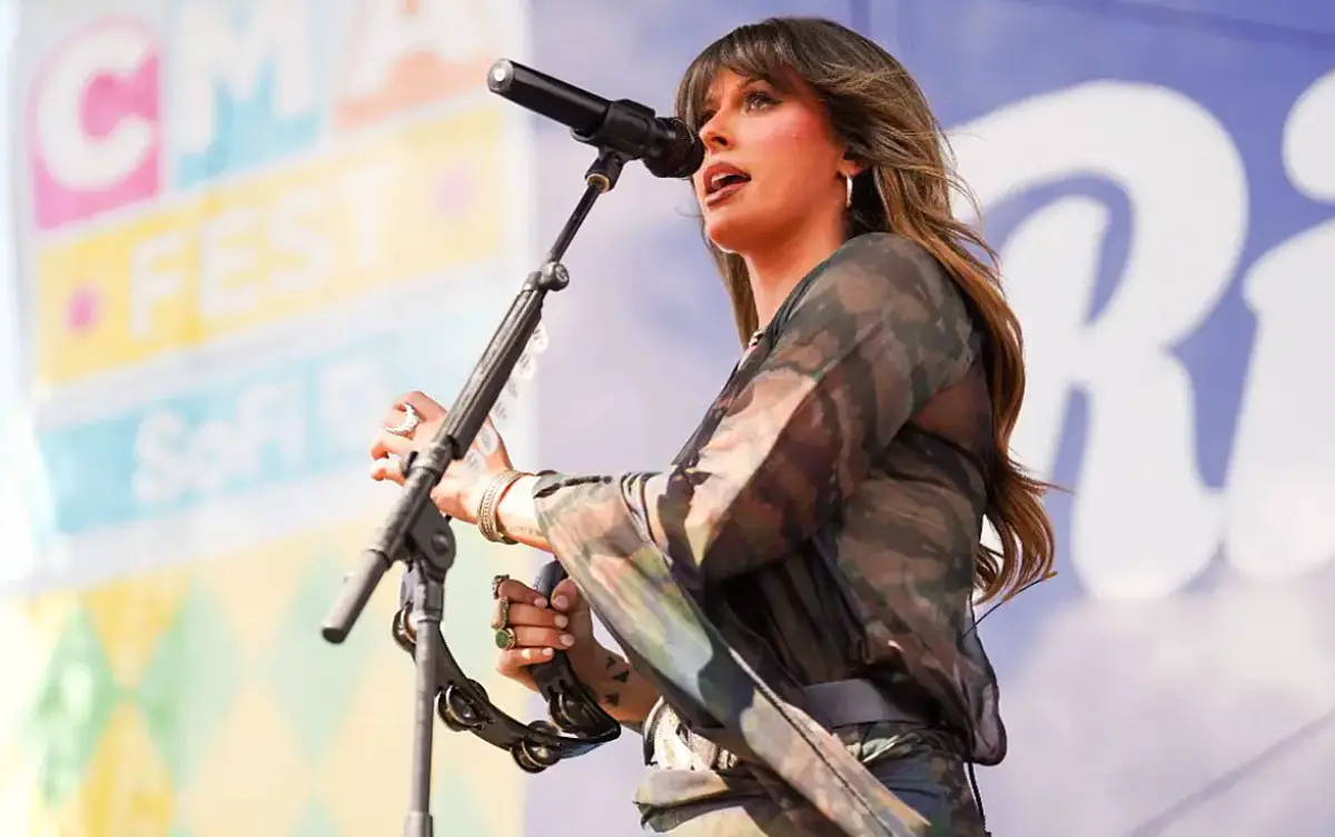 Ella Langley Poured Her Whole Life Into Her New Album, 'Dandelion'