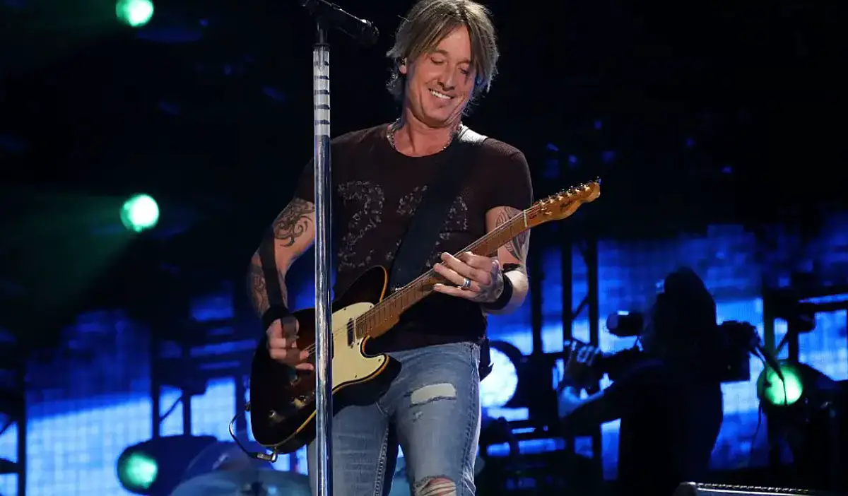 Keith Urban Learns to 'Soldier On,' Regardless of What Happens
