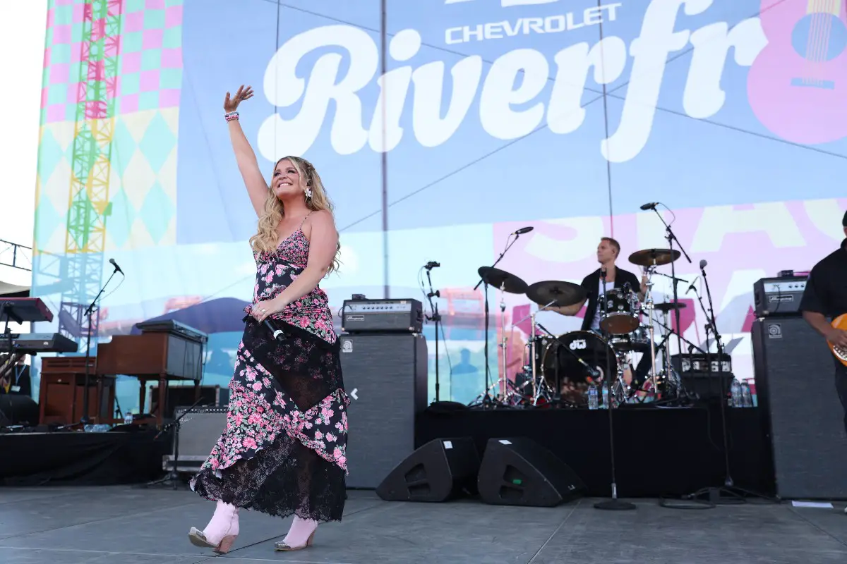 Lauren Alaina Praises Rascal Flatts As Life Is A Highway Tour Concludes