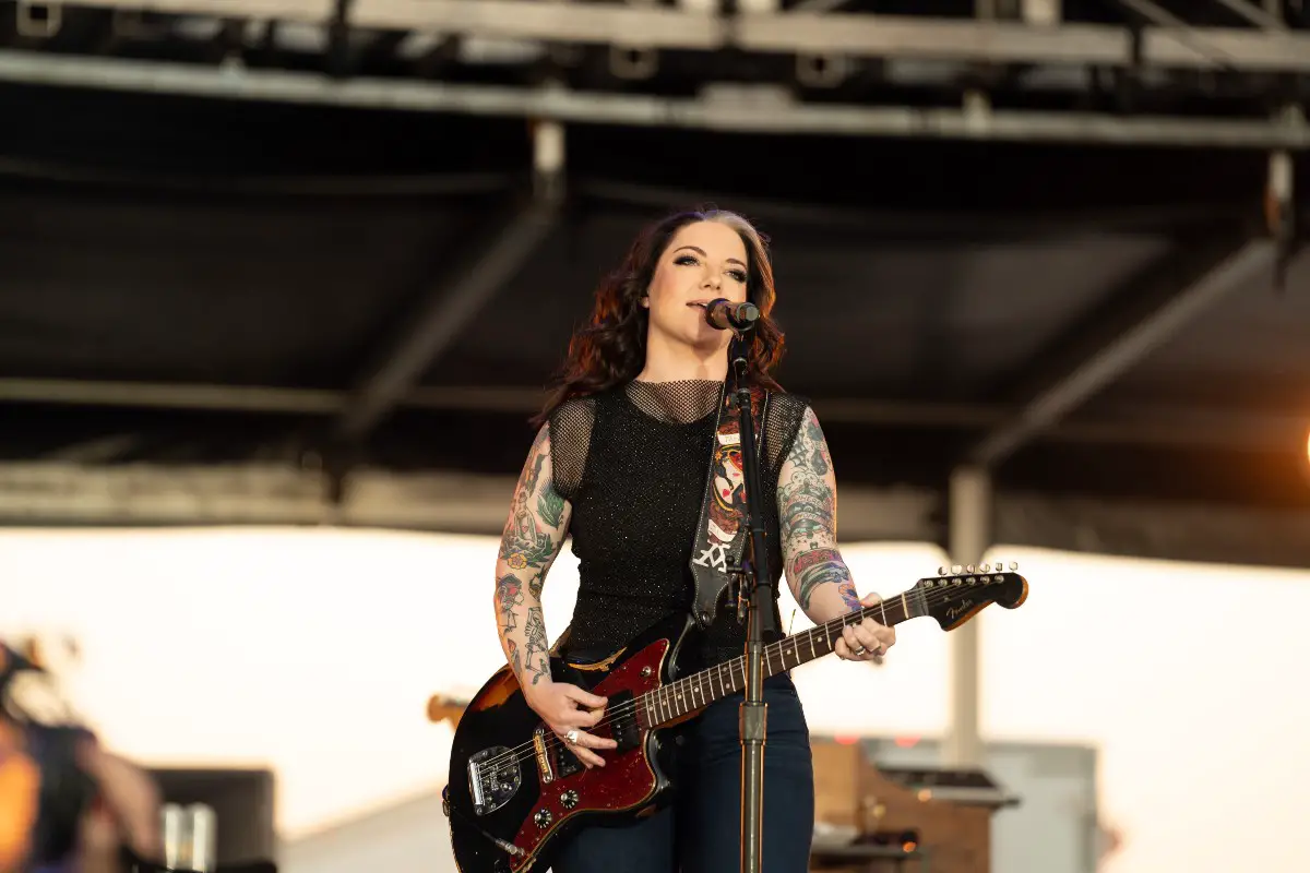 Ashley McBryde Does a Stunning Acoustic Cover of Pat Benatar's 'We Belong' [WATCH]