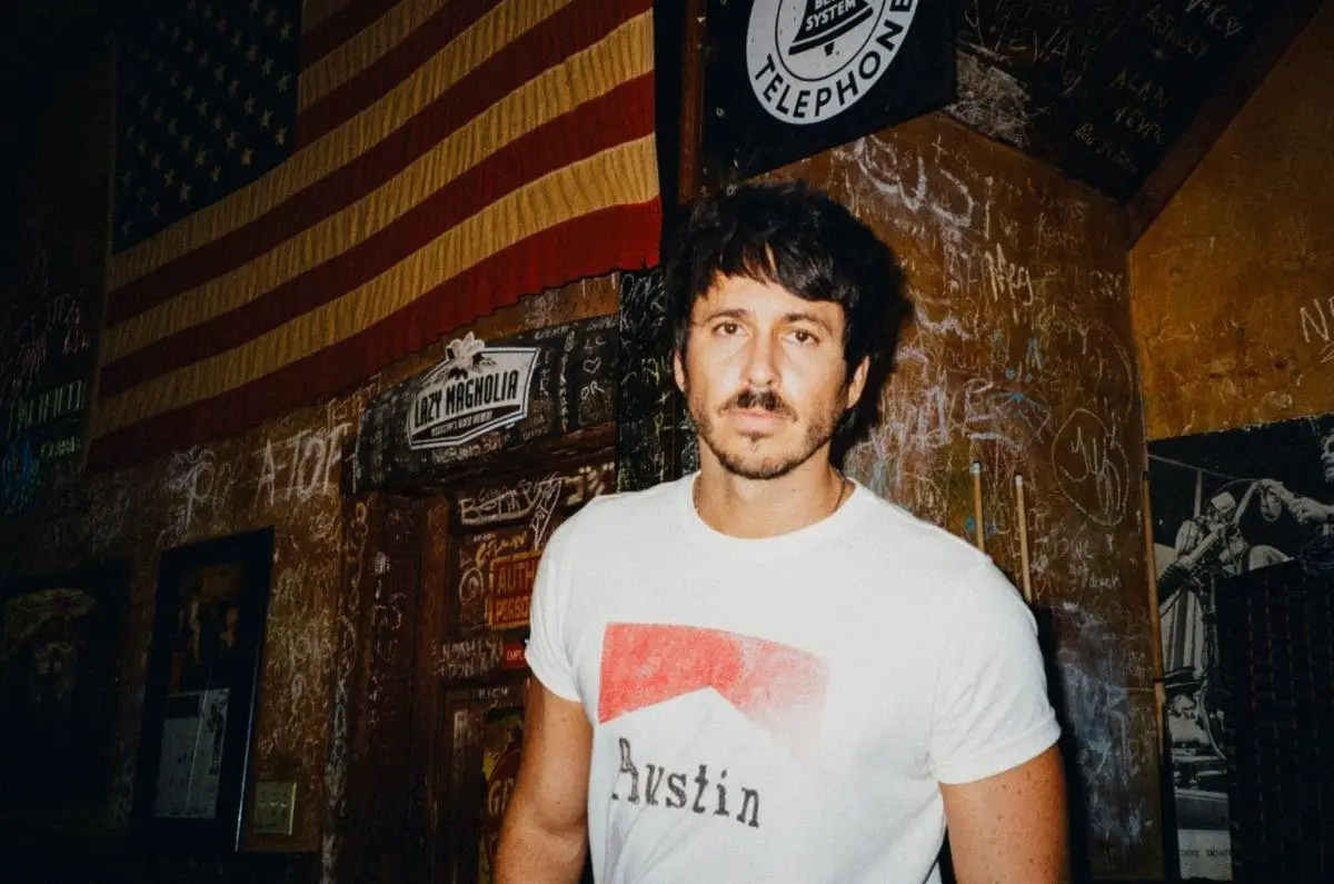 Morgan Evans Talks 'Steel Town,' His Stunning Sophomore Album