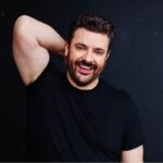 Chris Young Announces Opening Of His Famous Friends Nashville Bar