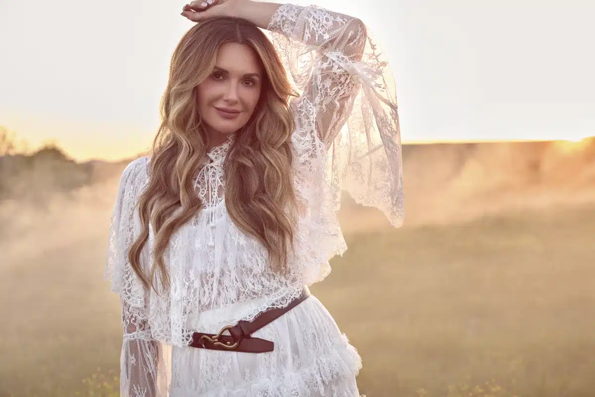Carly Pearce Embraces Her Roots on Bold 'Honest Woman' Album, Out Now