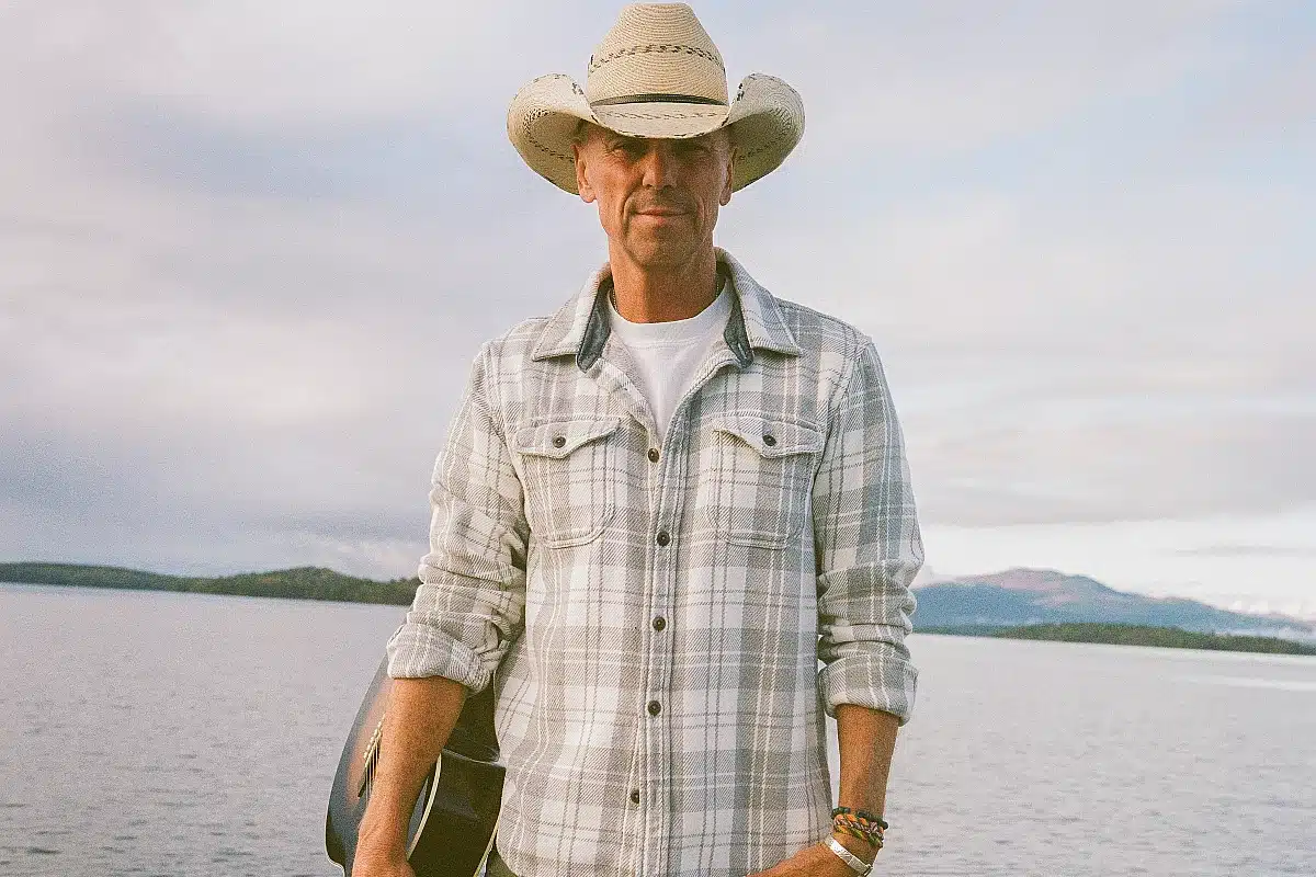 Kenny Chesney Talks New 'Silver Sands Marina' Album: 'There Wasn't a Master Plan'