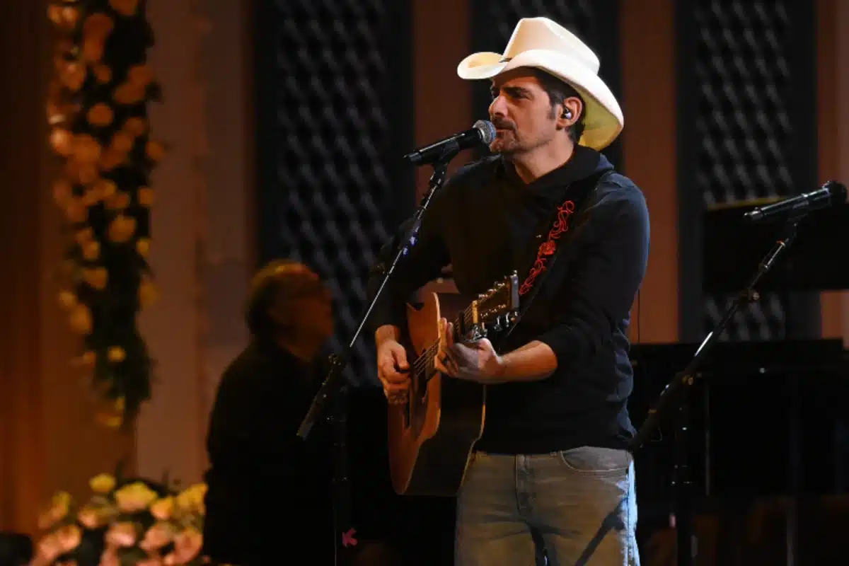 Brad Paisley Calls Dolly Parton 'One Of the Greatest Artists and Human Beings'
