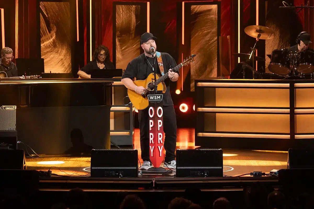 Mitchell Tenpenny Highlights the Importance of Mental Health With HIs 10Penny Fund [EXCLUSIVE]